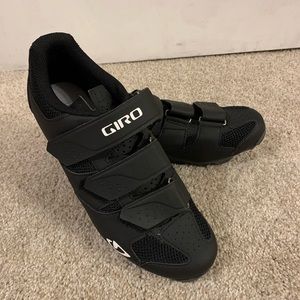 Giro women’s cycling shoe
